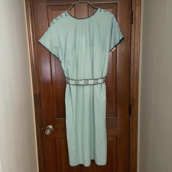 Size XL Zara embroidered midi dress - Picture 3 of 16